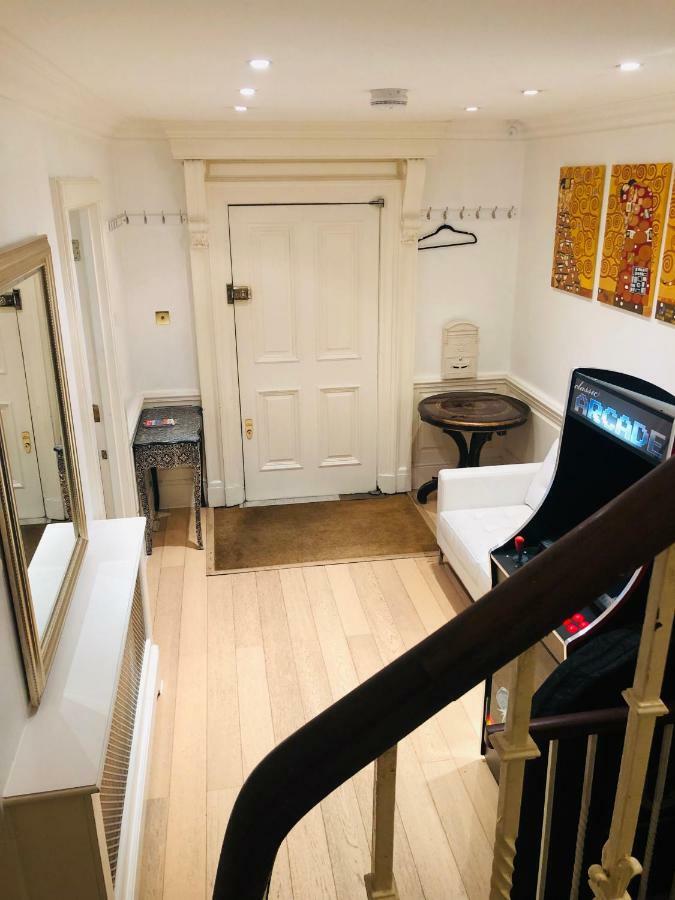 Piccadilly Circus Suites Лондон Экстерьер фото