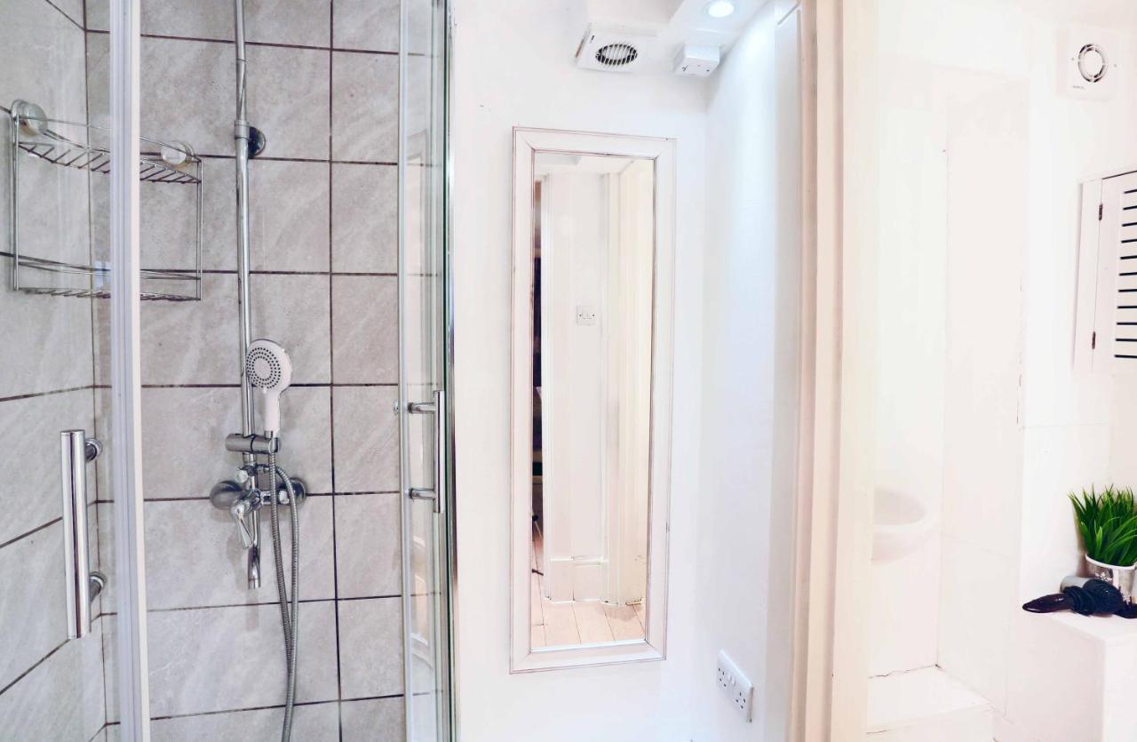 Piccadilly Circus Suites Лондон Экстерьер фото